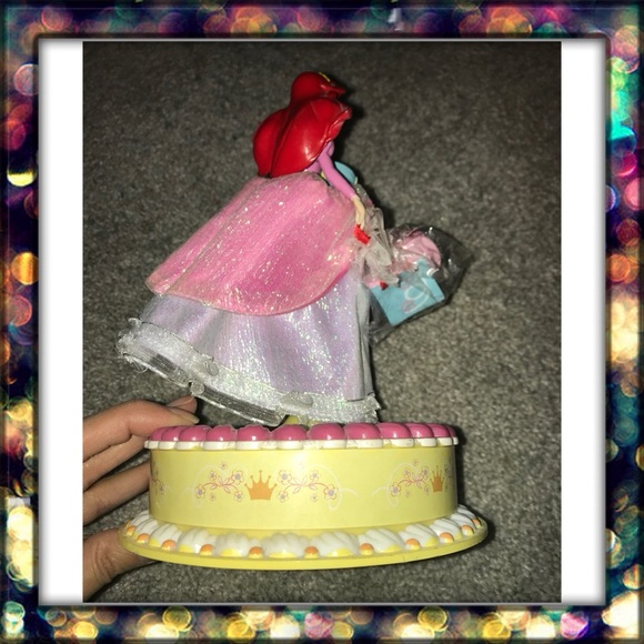 Disney Princess Ariel Musical Spinner Doll Christmas Tunes Little Mermaid box - Picture 7 of 8